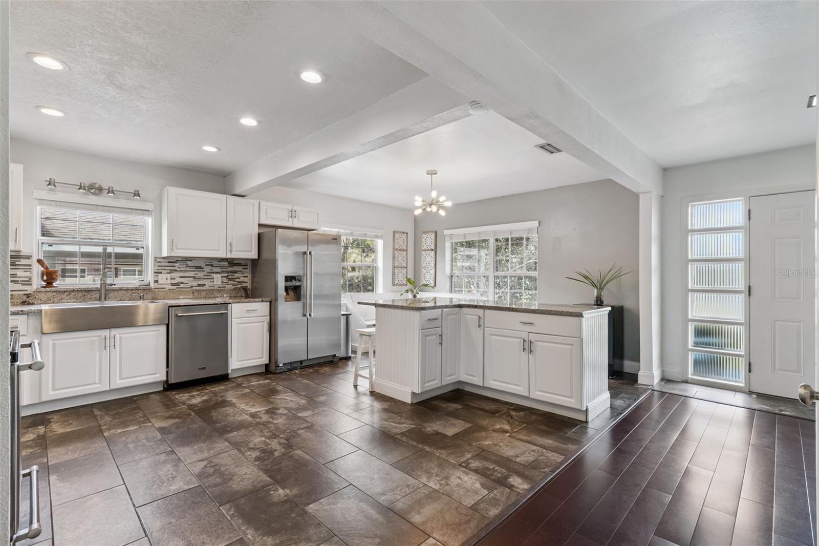 SKYCREST - Residential