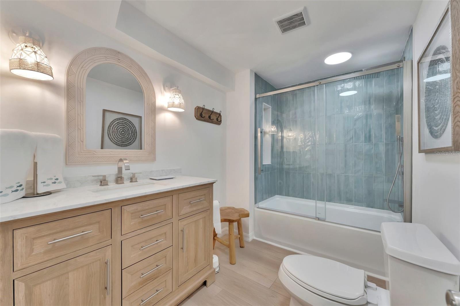 WHISPERING PINES - Residential