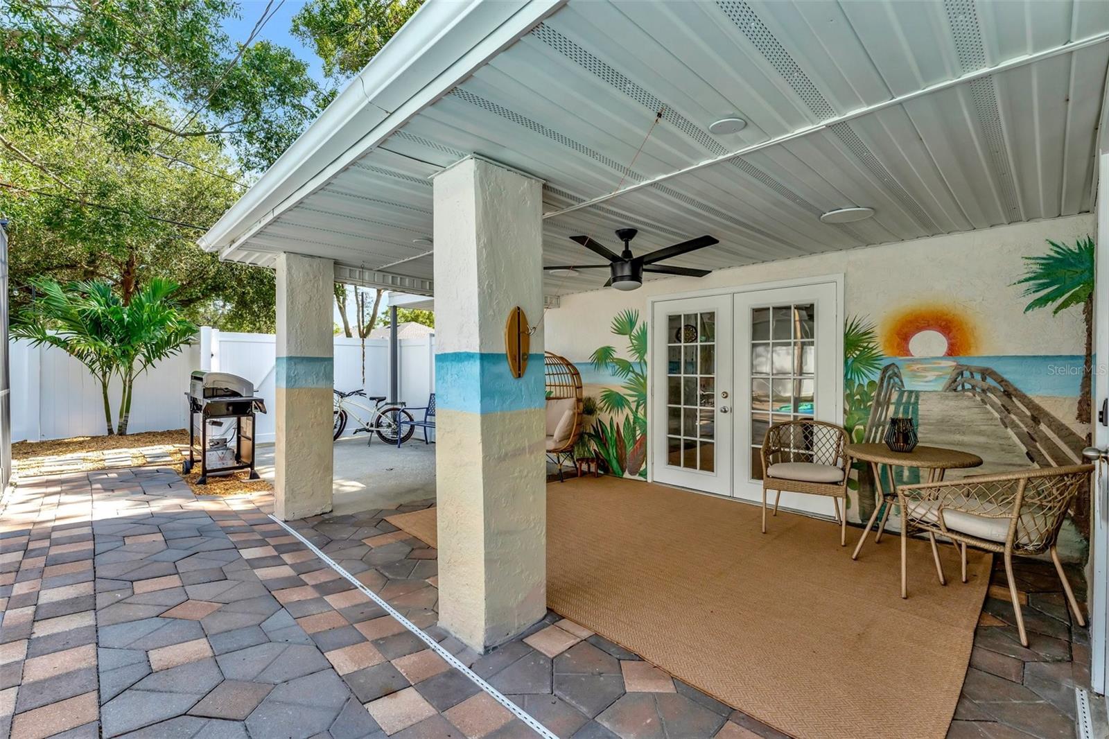 WHISPERING PINES - Residential