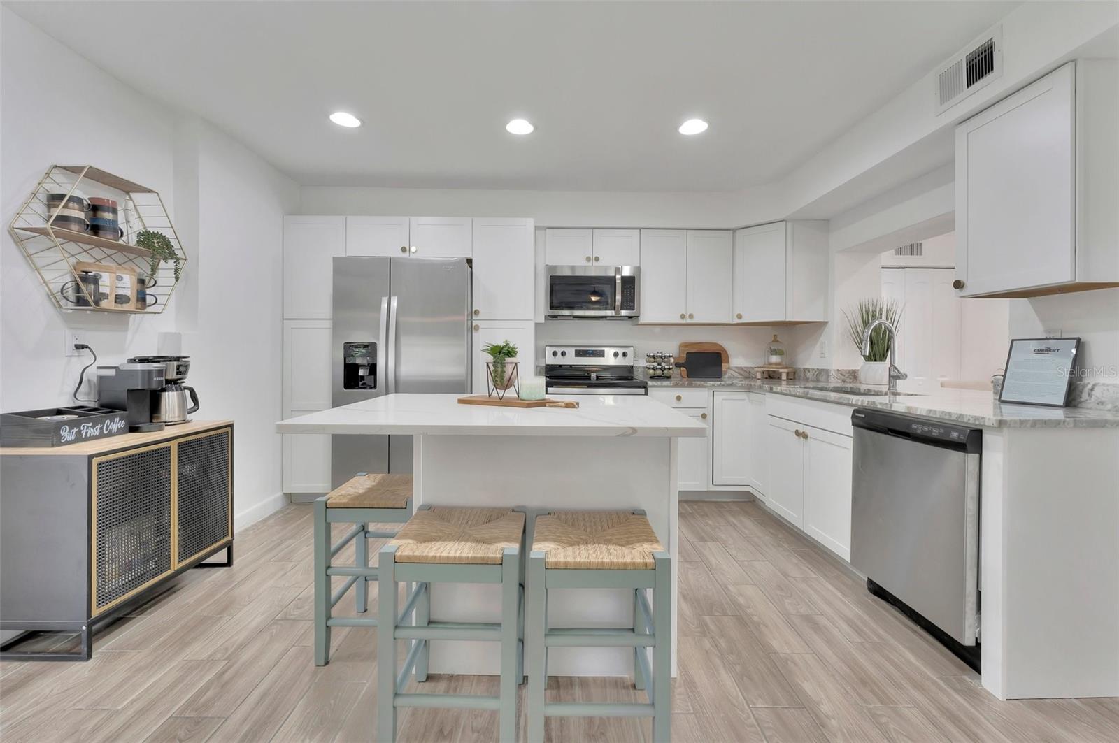 WHISPERING PINES - Residential