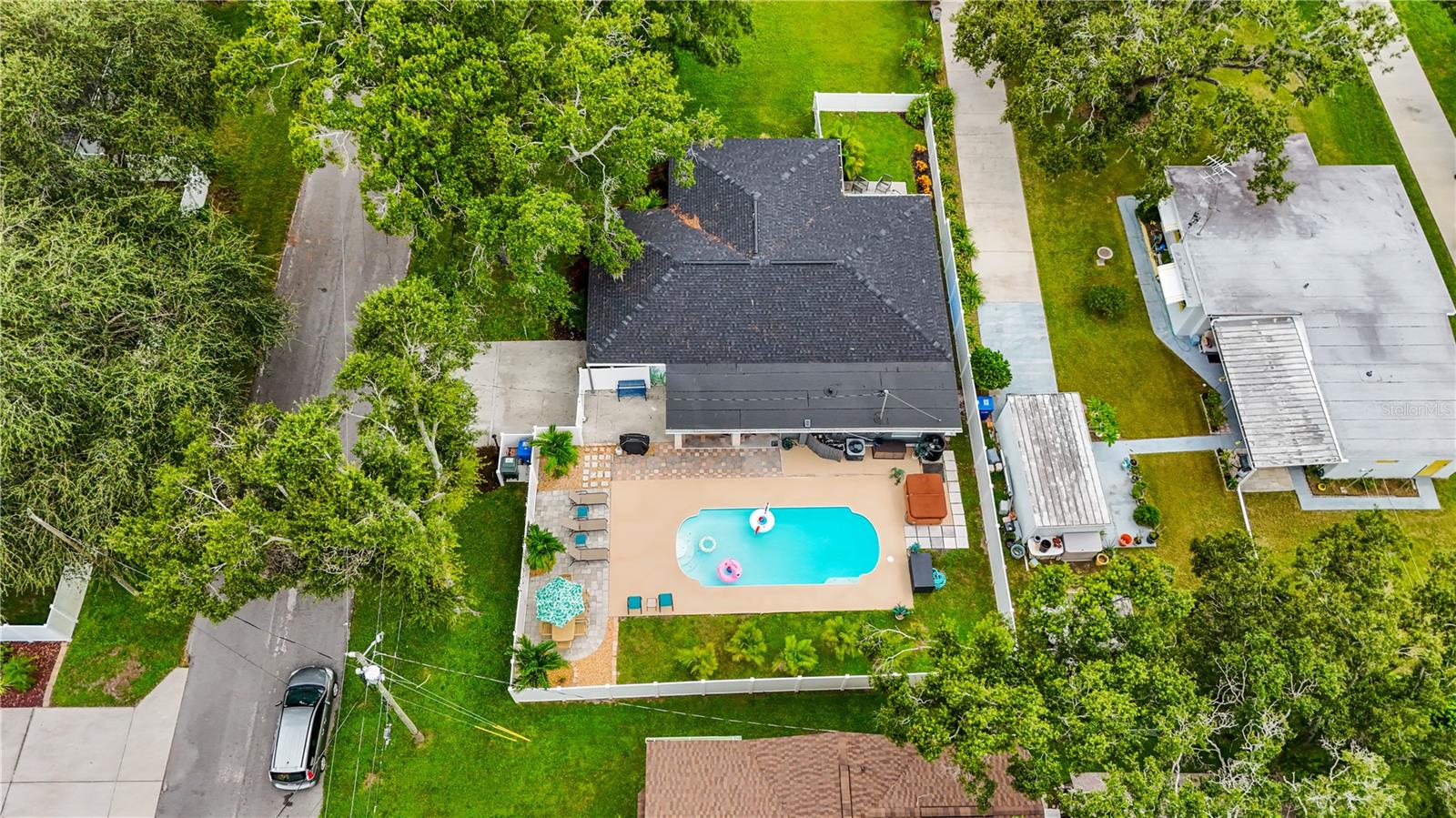 WHISPERING PINES - Residential