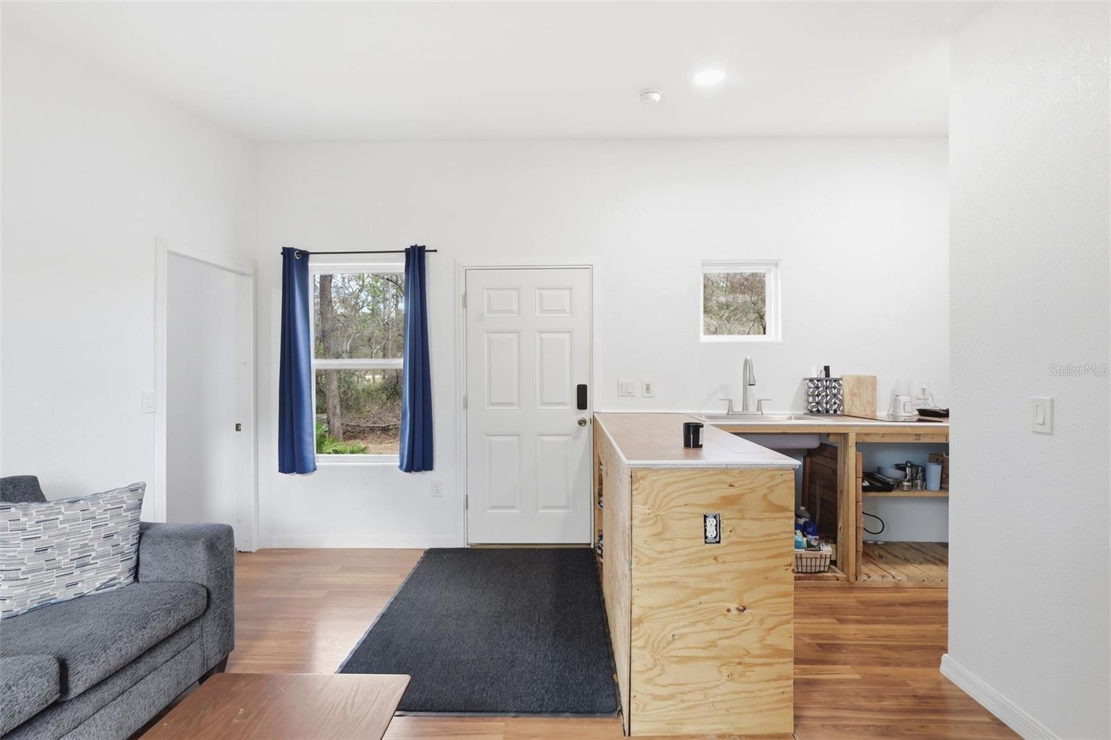 FLORIDA HLNDS - Residential