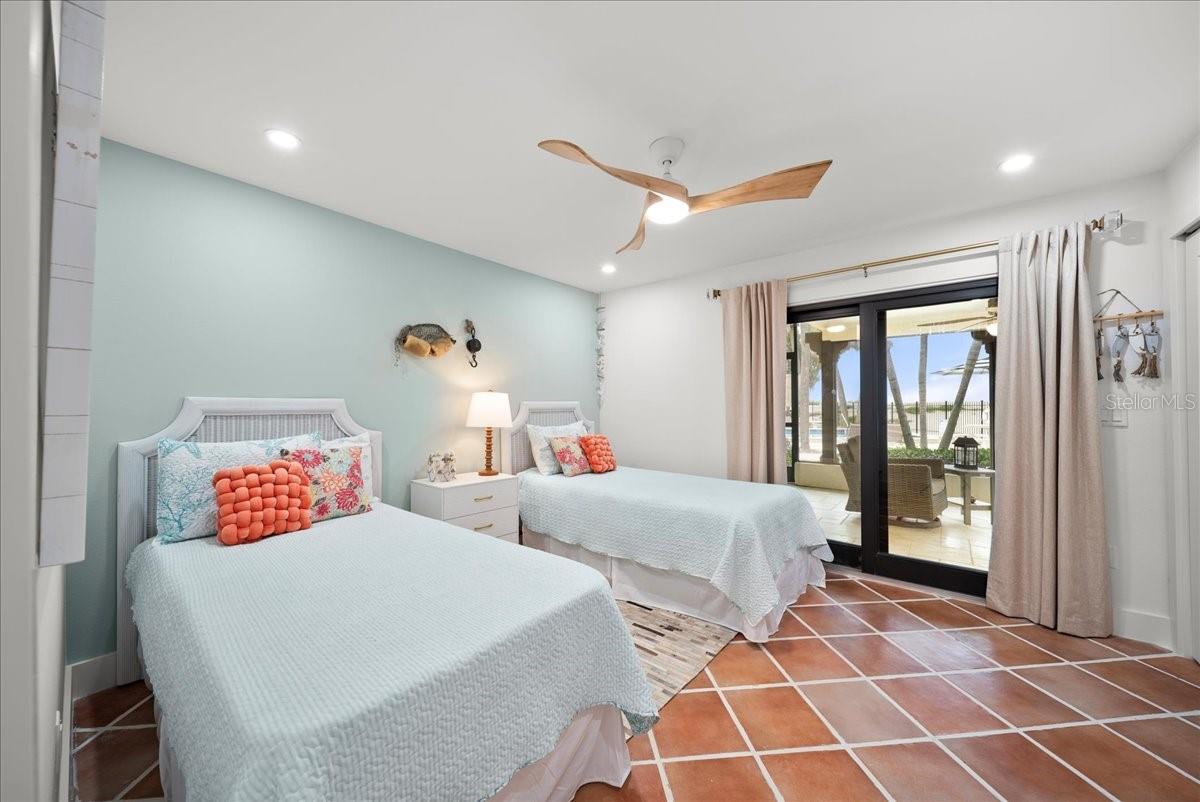 OCEAN SANDS - Residential