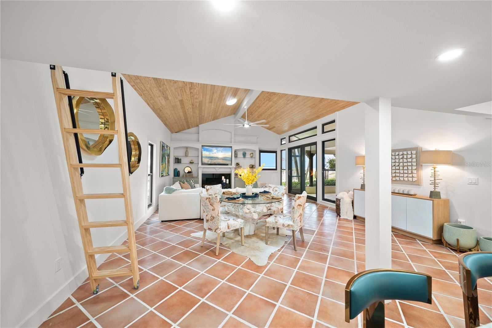 OCEAN SANDS - Residential