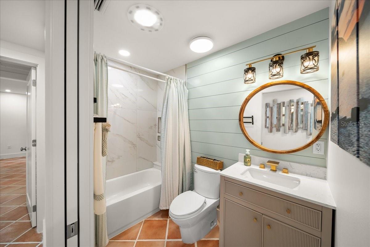 OCEAN SANDS - Residential