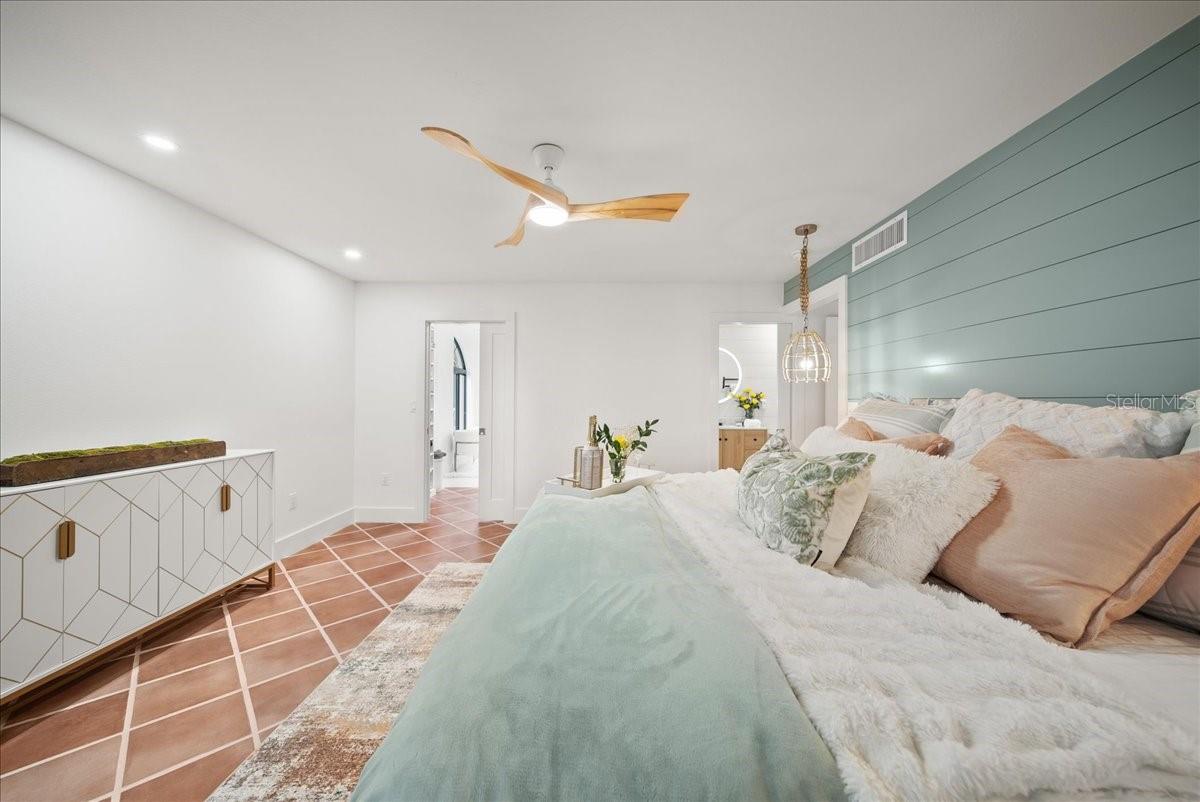 OCEAN SANDS - Residential