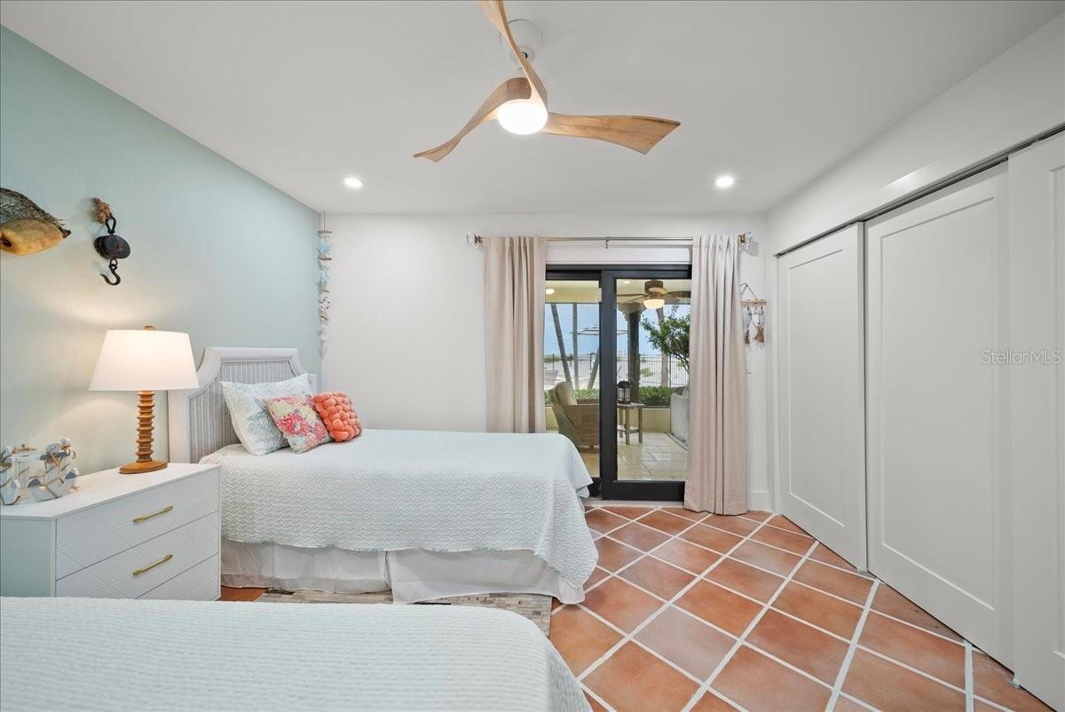 OCEAN SANDS - Residential