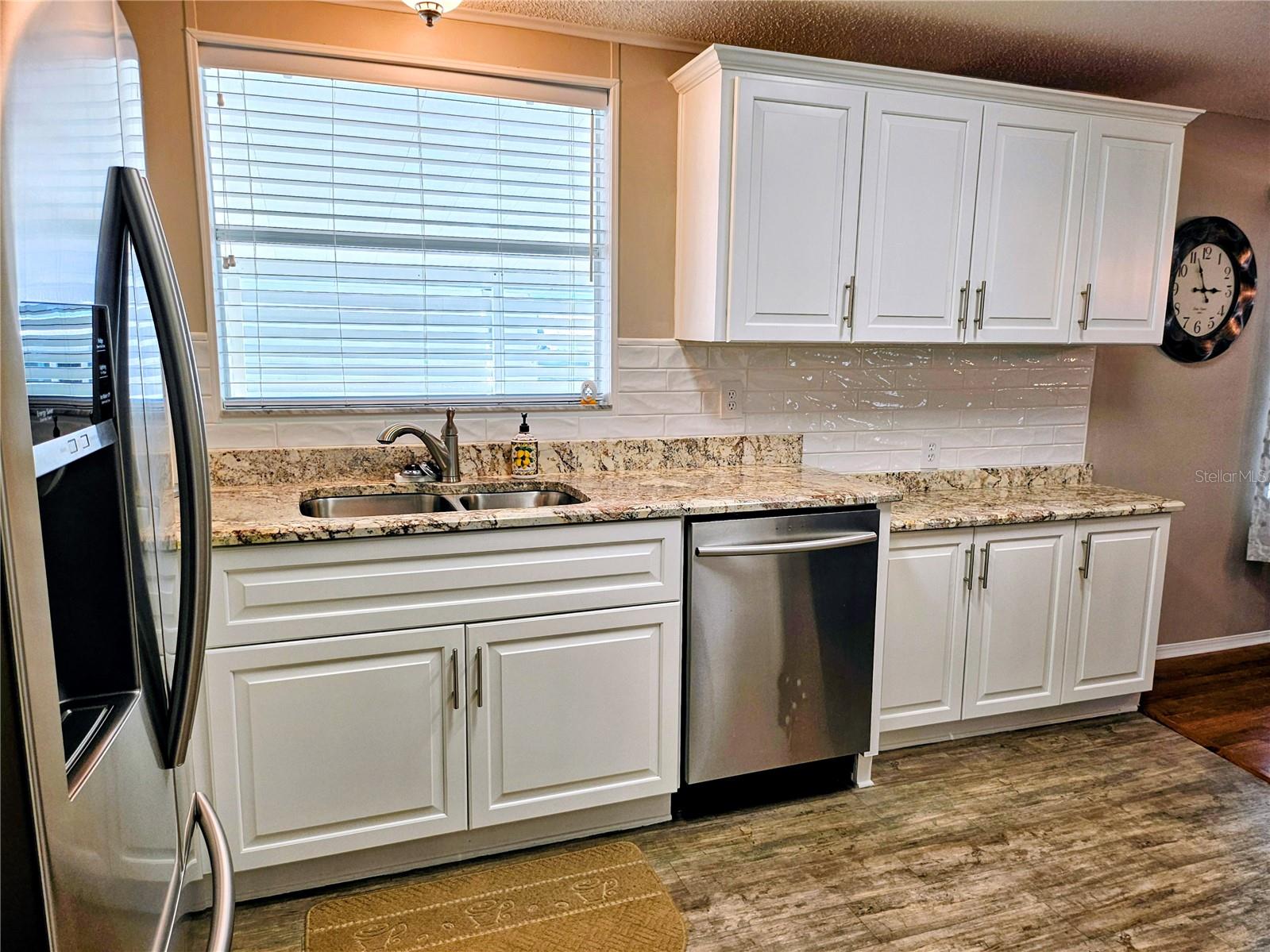 OAKWOOD MANOR - Residential