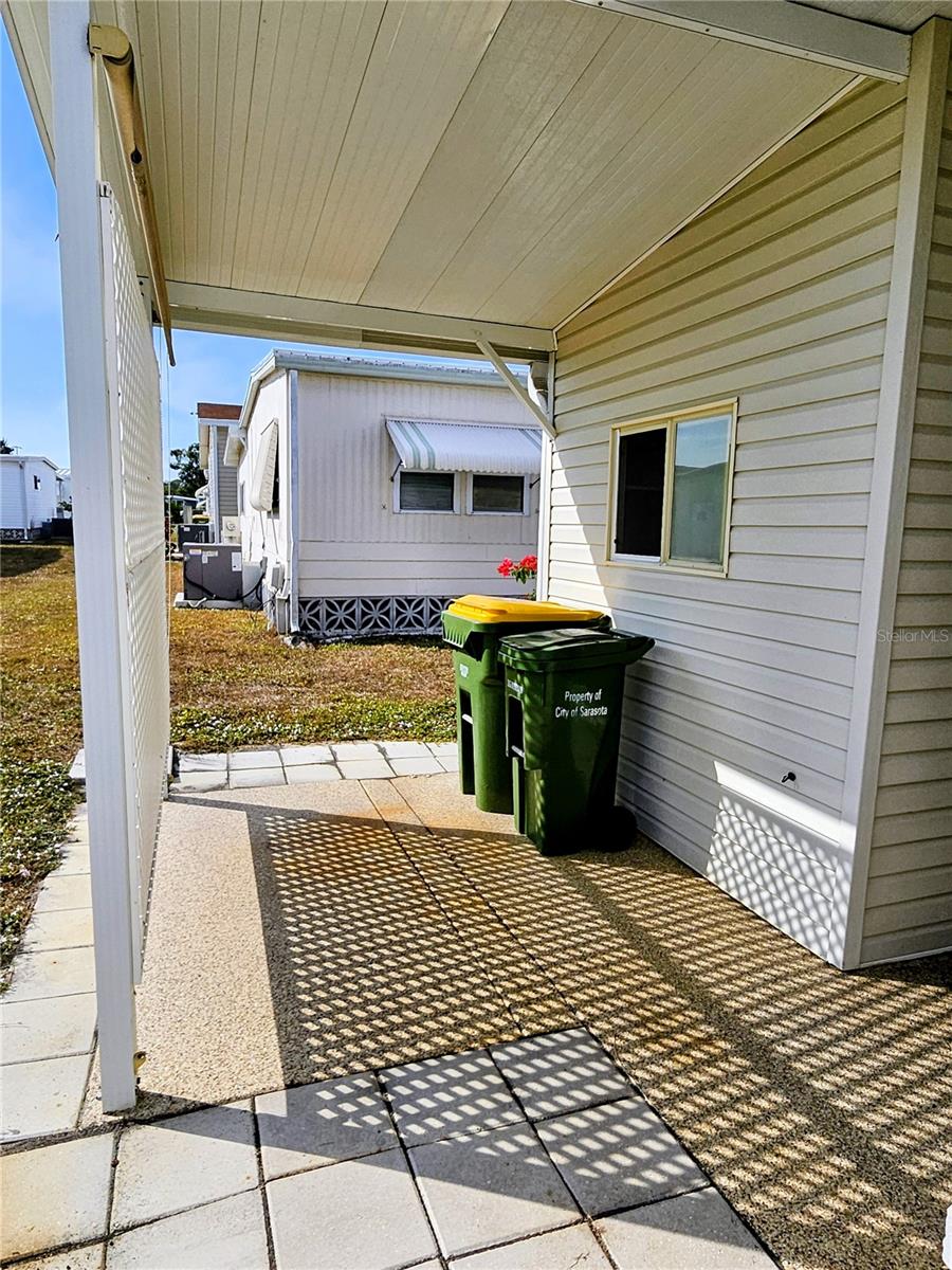 OAKWOOD MANOR - Residential