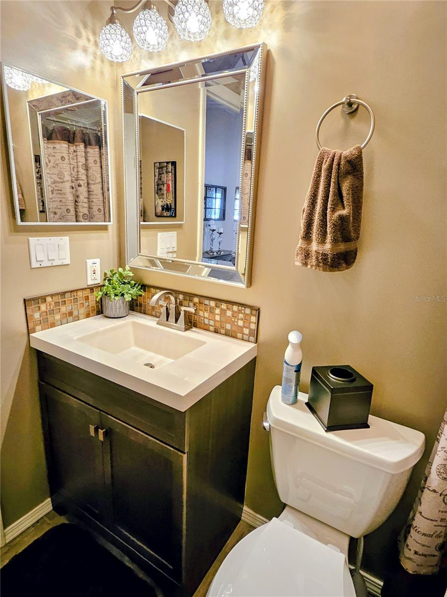 OAKWOOD MANOR - Residential