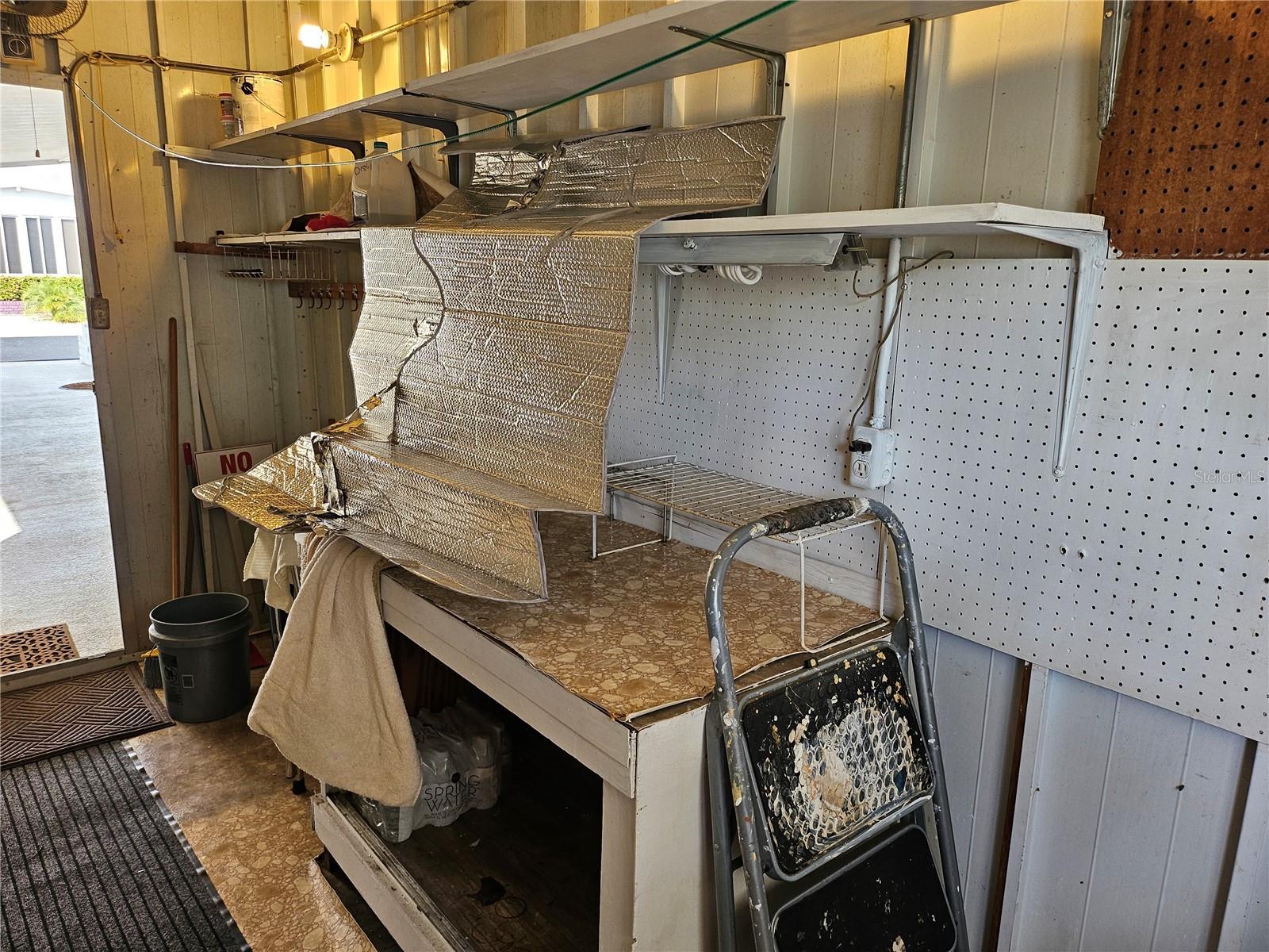 OAKWOOD MANOR - Residential