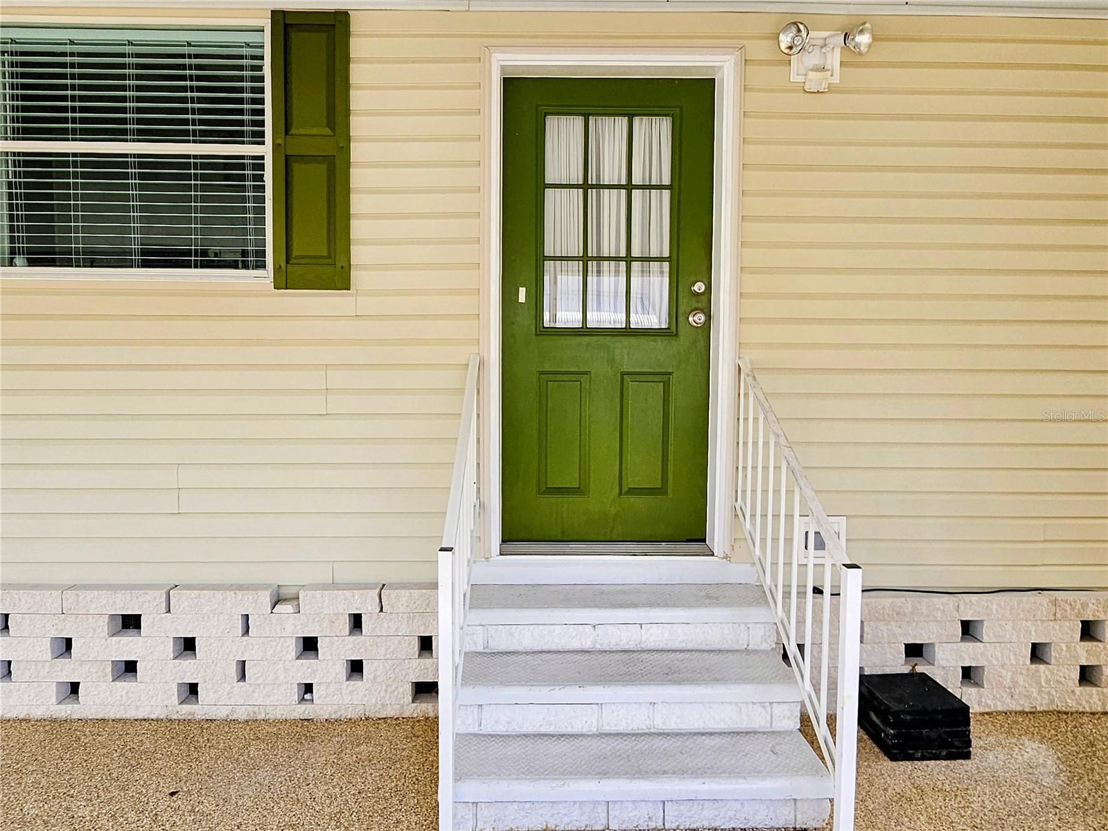 OAKWOOD MANOR - Residential