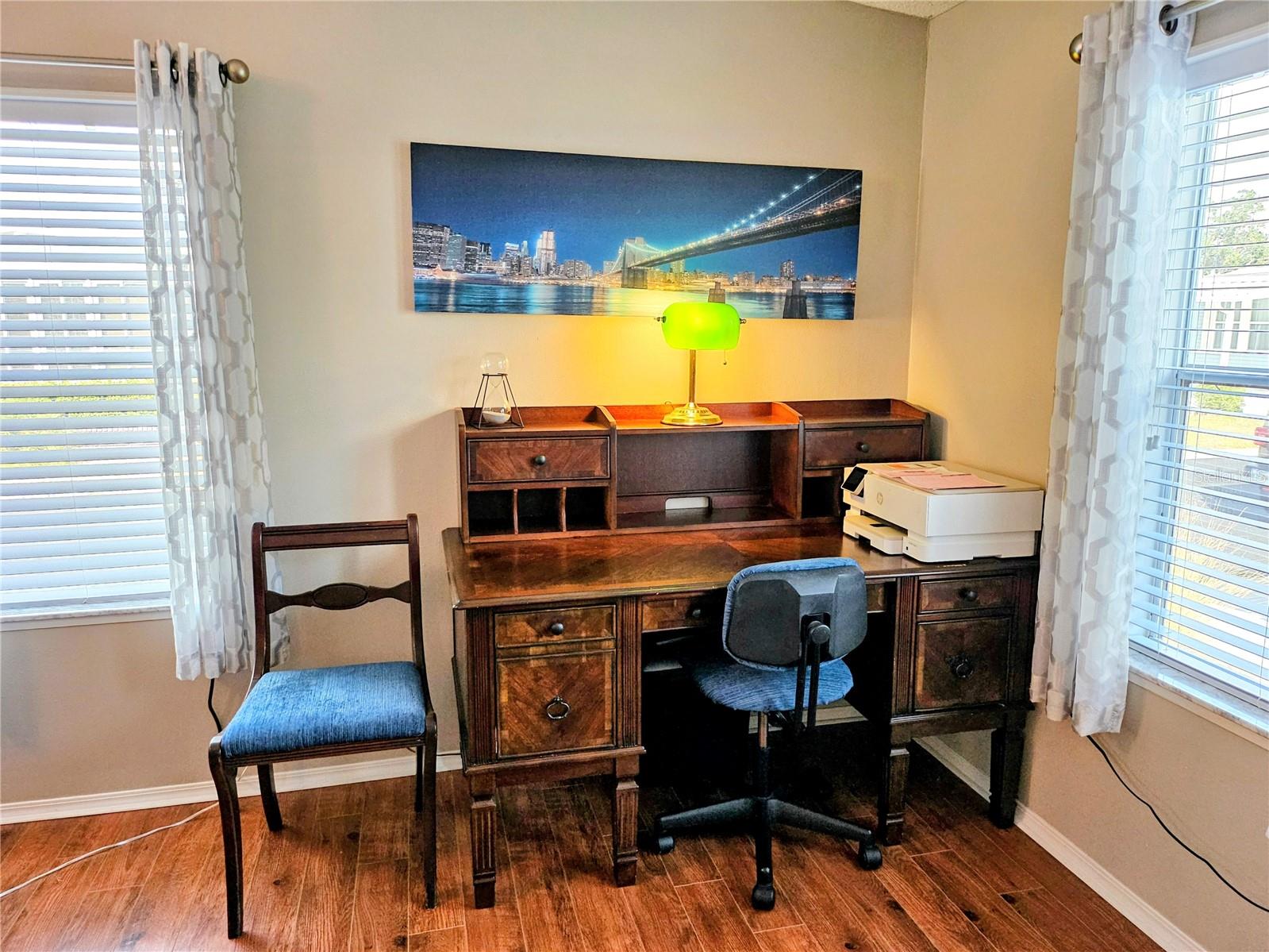 OAKWOOD MANOR - Residential