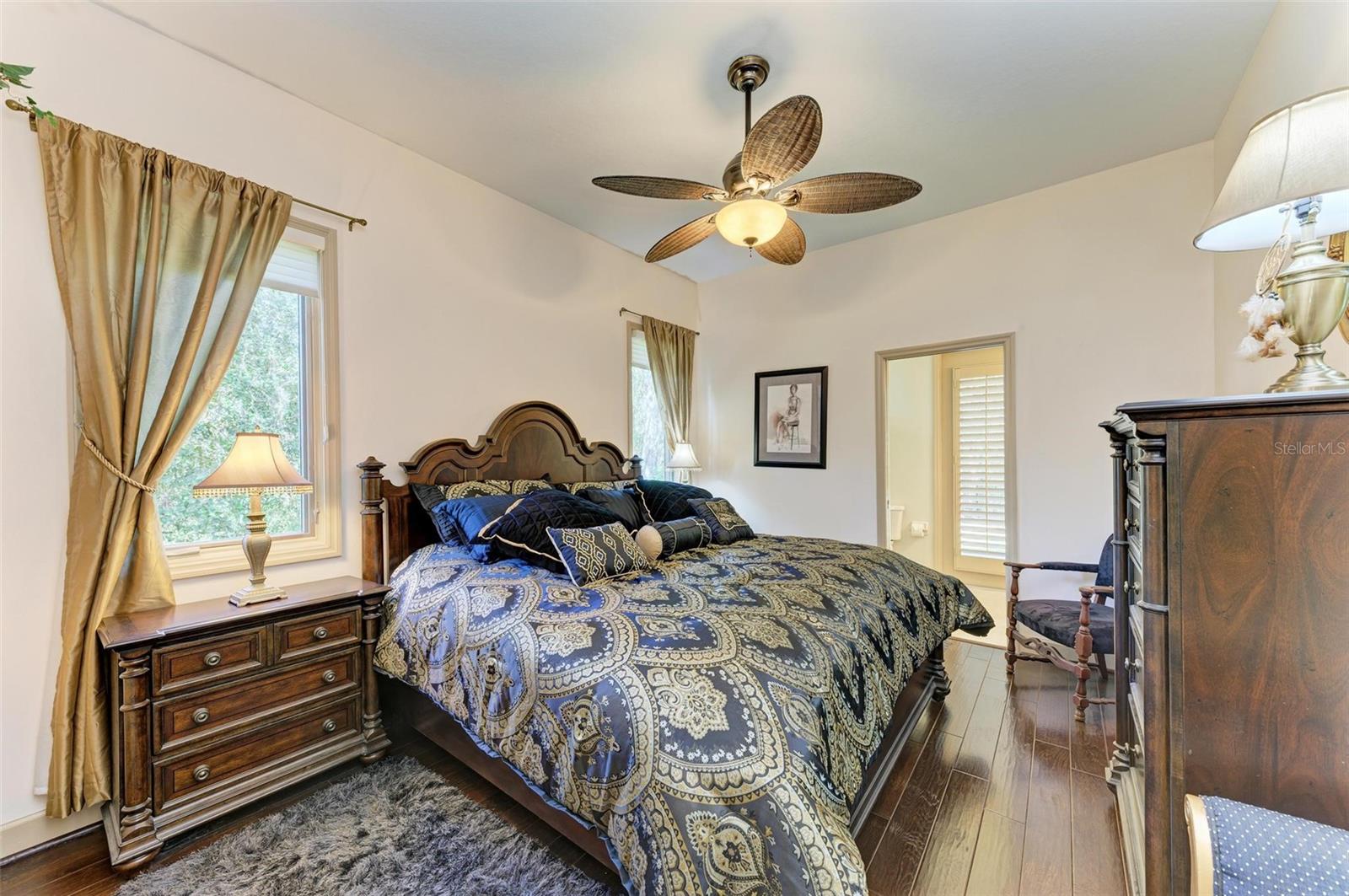 ROSEDALE 10 - Residential