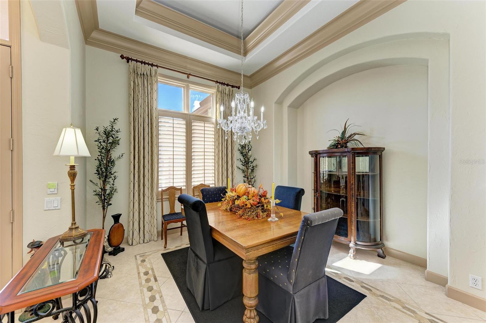 ROSEDALE 10 - Residential