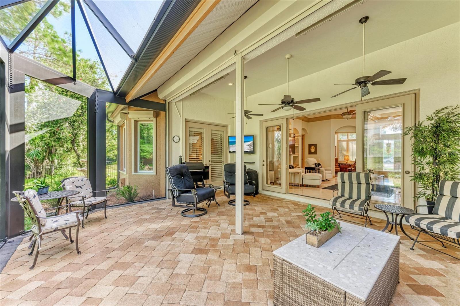 ROSEDALE 10 - Residential