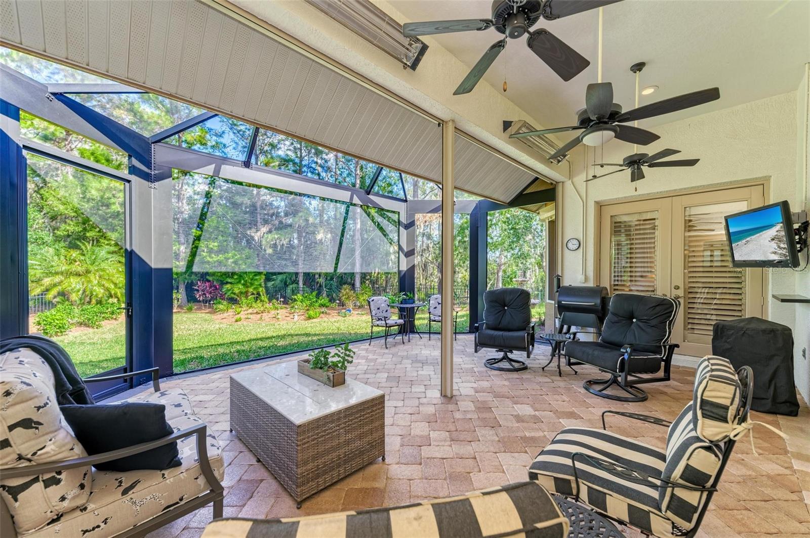 ROSEDALE 10 - Residential