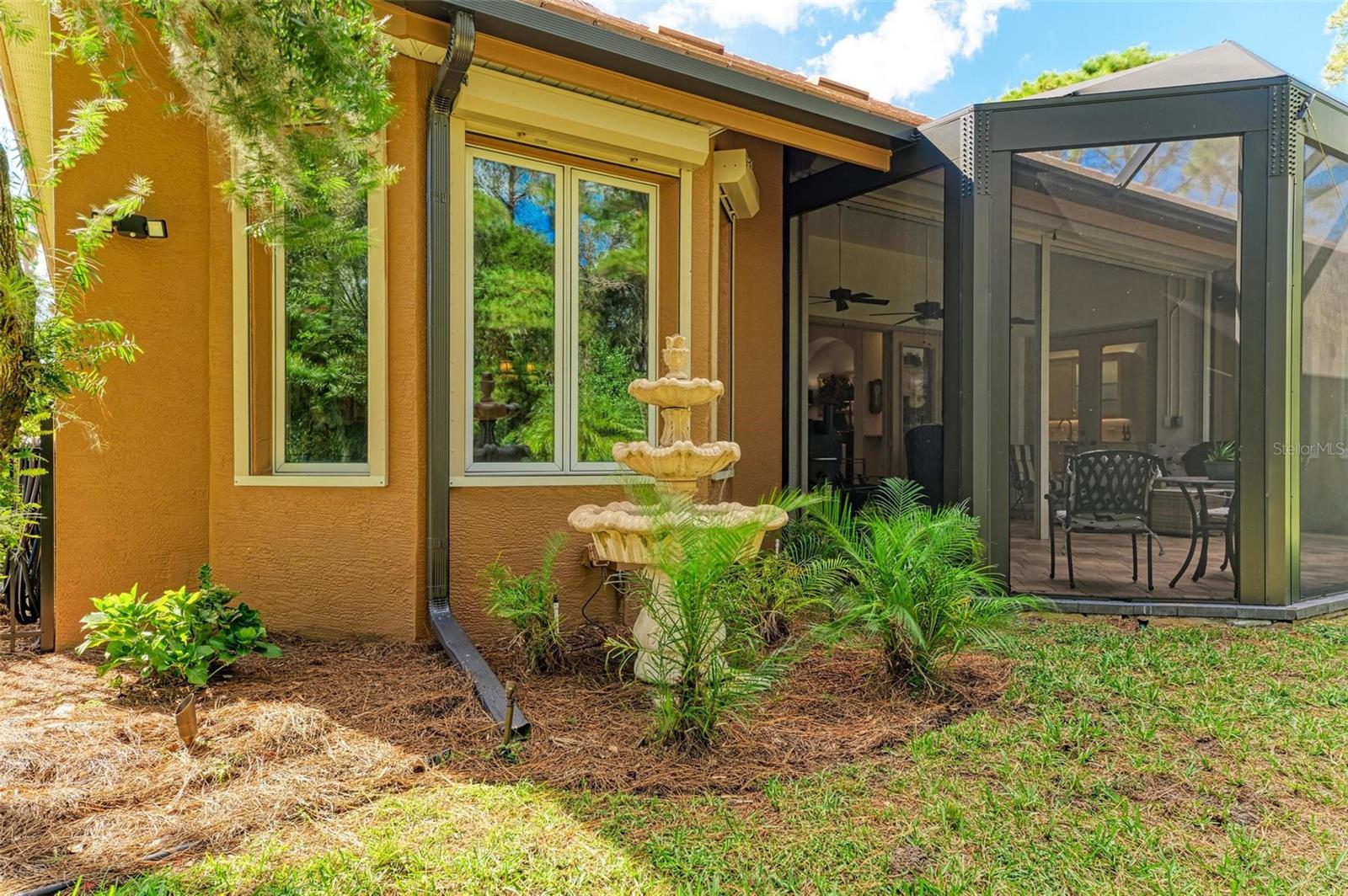 ROSEDALE 10 - Residential