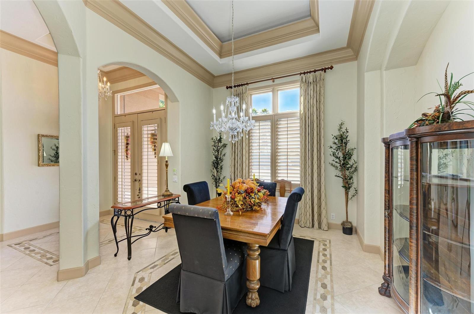 ROSEDALE 10 - Residential