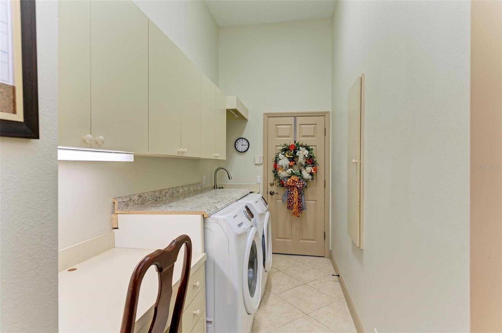 ROSEDALE 10 - Residential