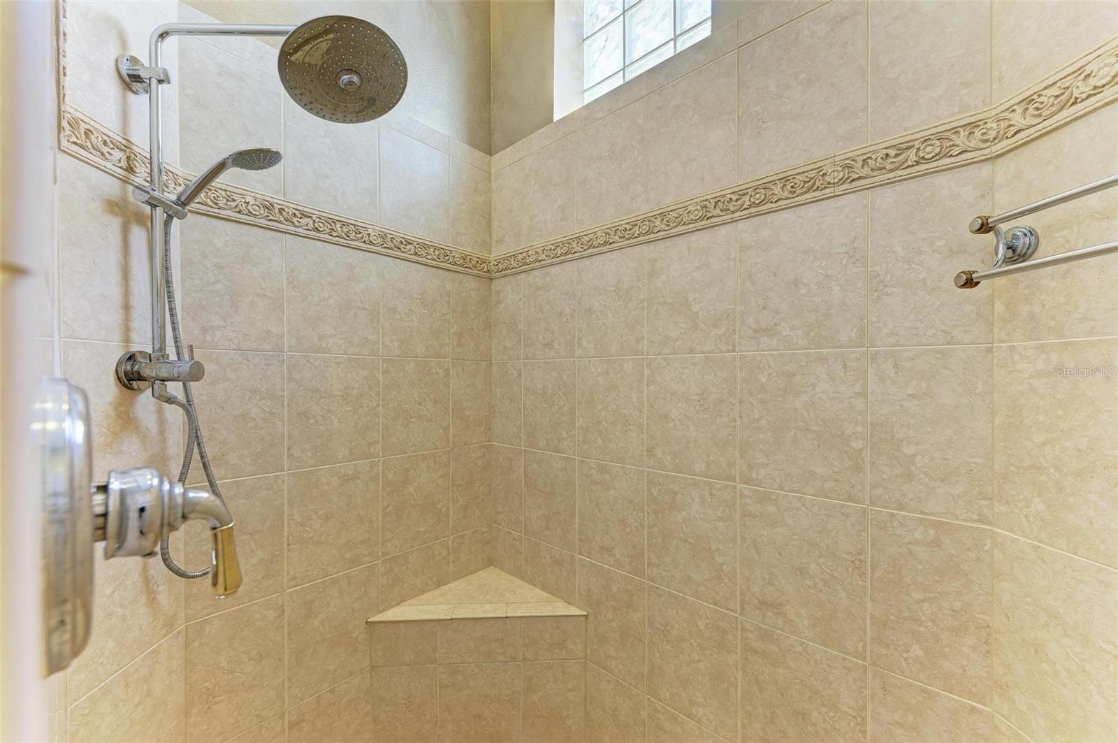 ROSEDALE 10 - Residential