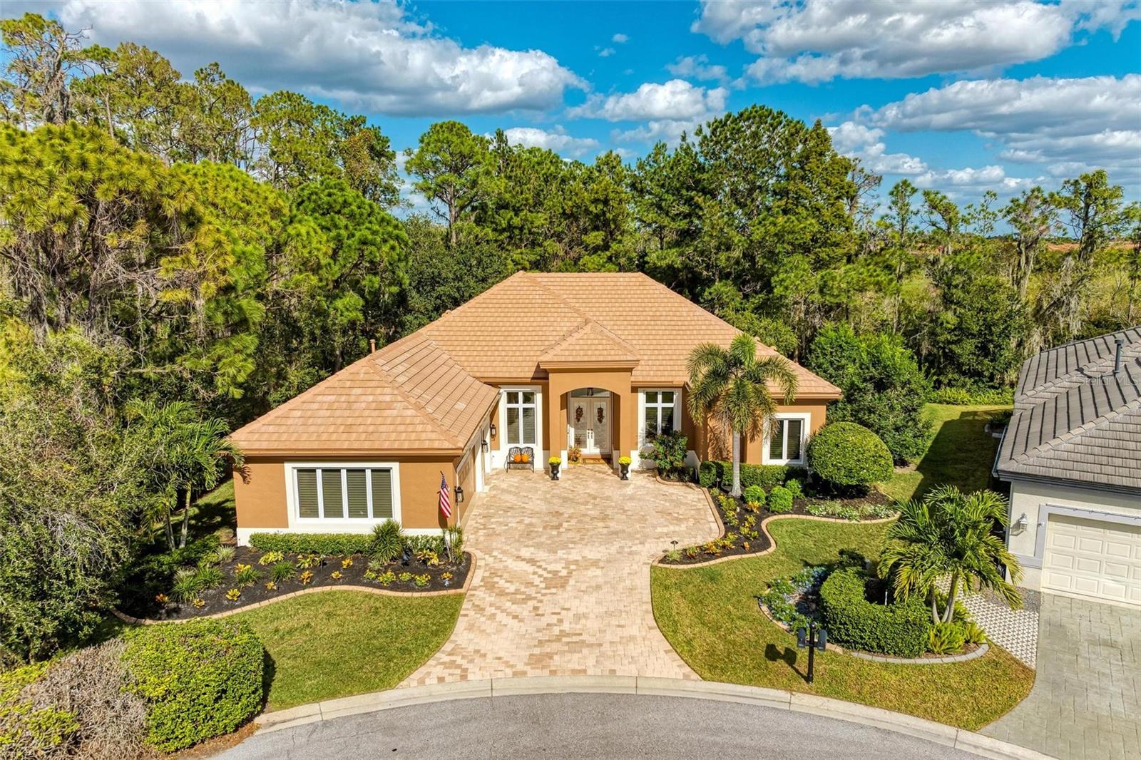 ROSEDALE 10 - Residential