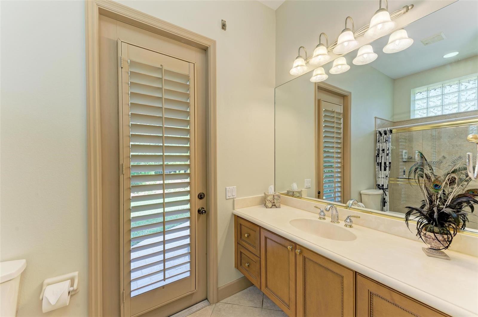 ROSEDALE 10 - Residential