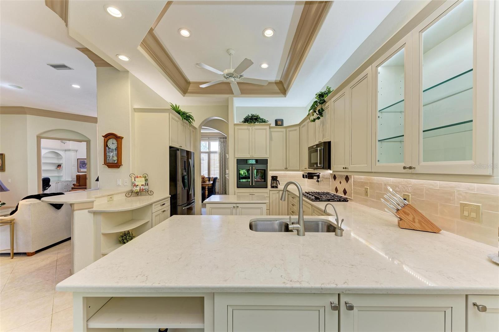 ROSEDALE 10 - Residential