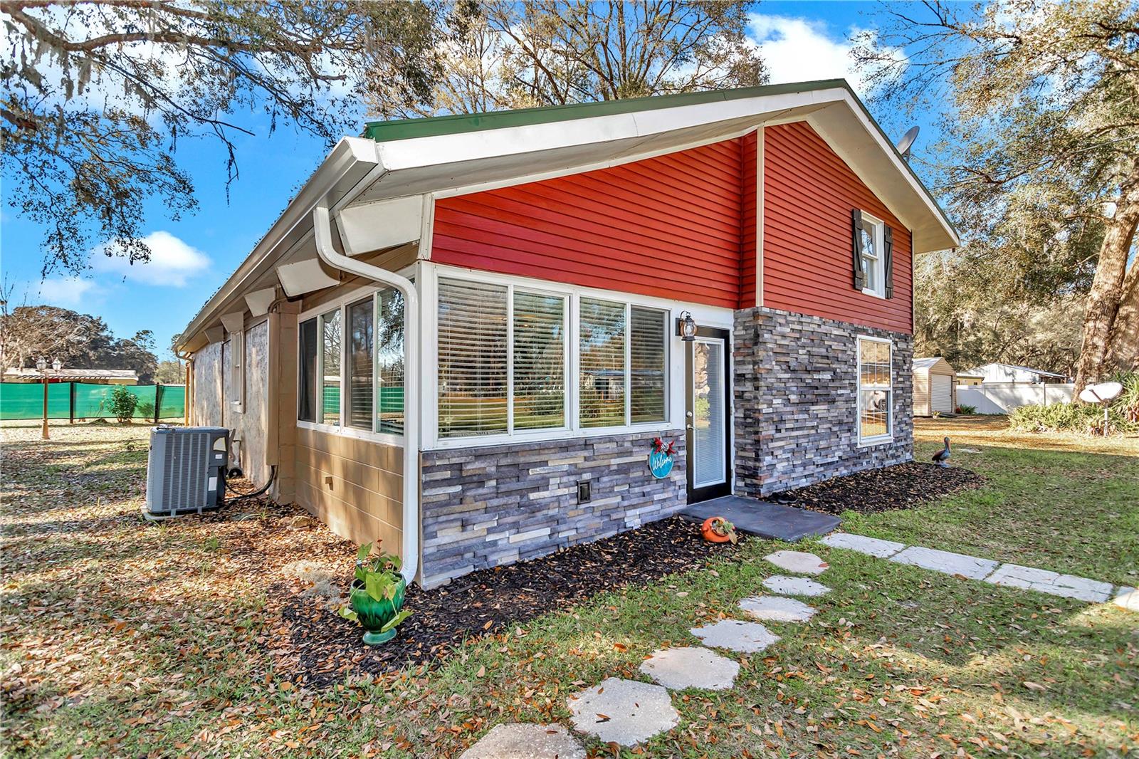 Photo 5 of 51 of 4494 SE 150TH STREET house