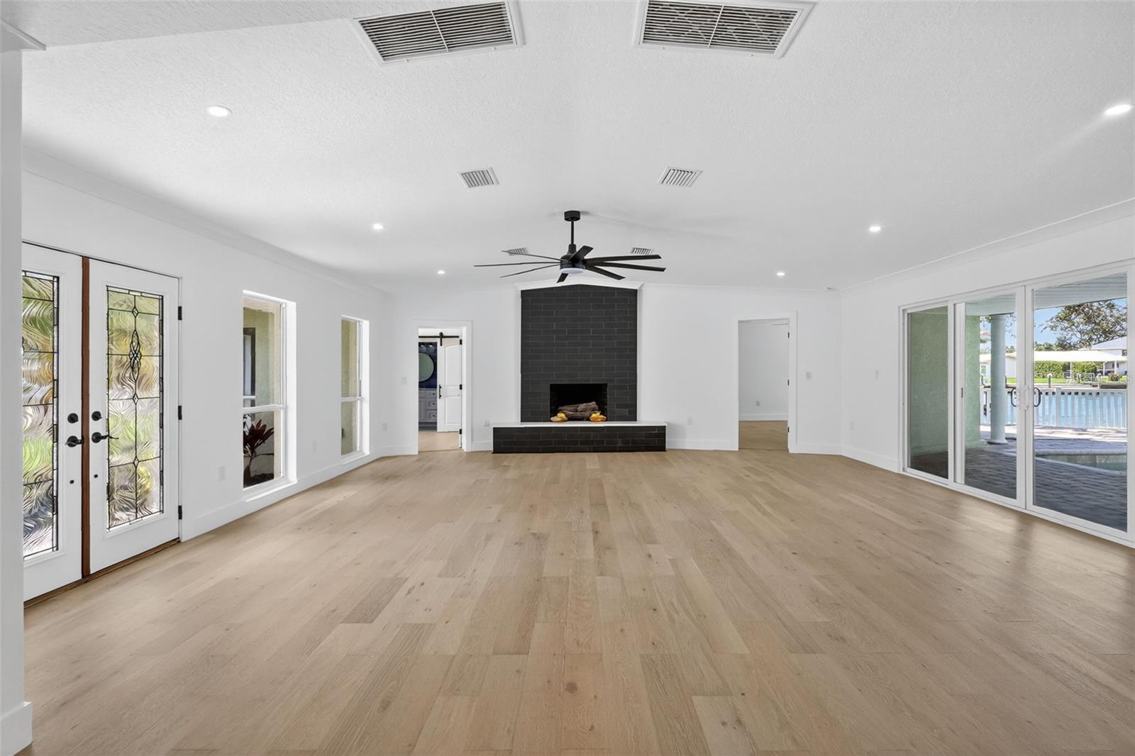 ISLAND ESTATES OF CLEARWATER - Residential