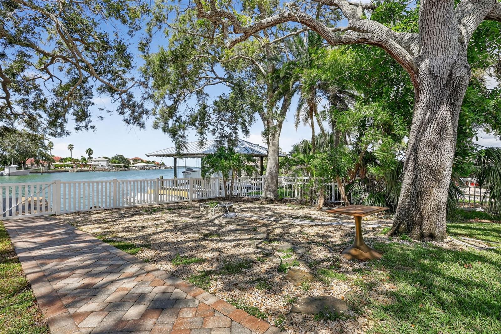 ISLAND ESTATES OF CLEARWATER - Residential