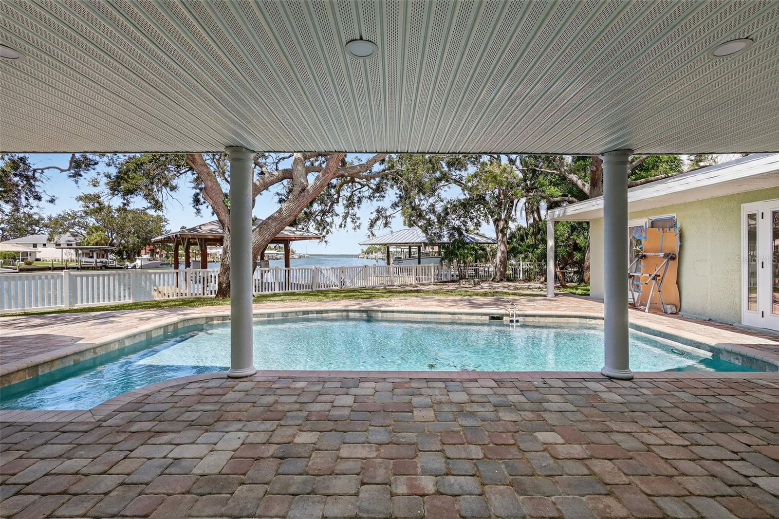 ISLAND ESTATES OF CLEARWATER - Residential