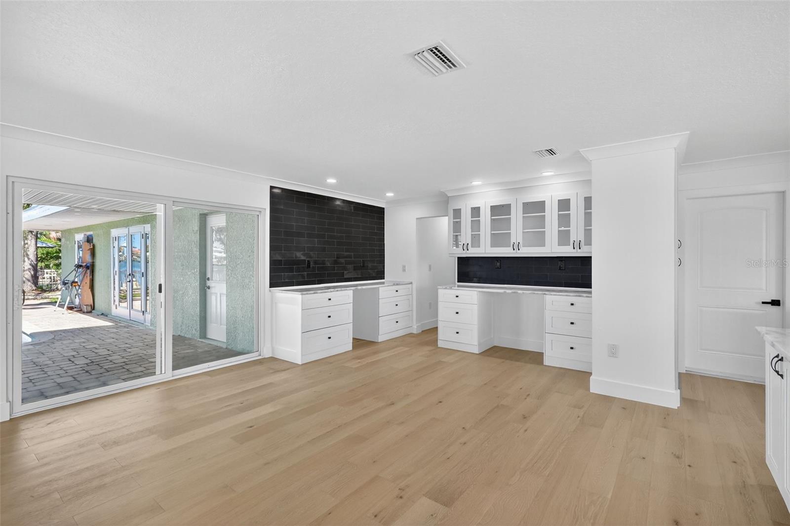 ISLAND ESTATES OF CLEARWATER - Residential