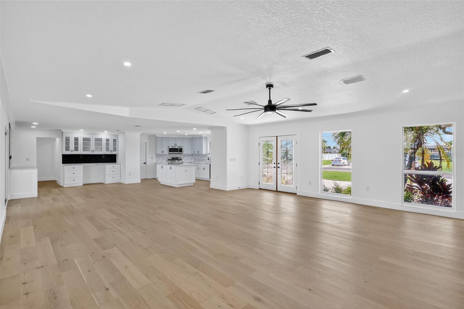 ISLAND ESTATES OF CLEARWATER - Residential