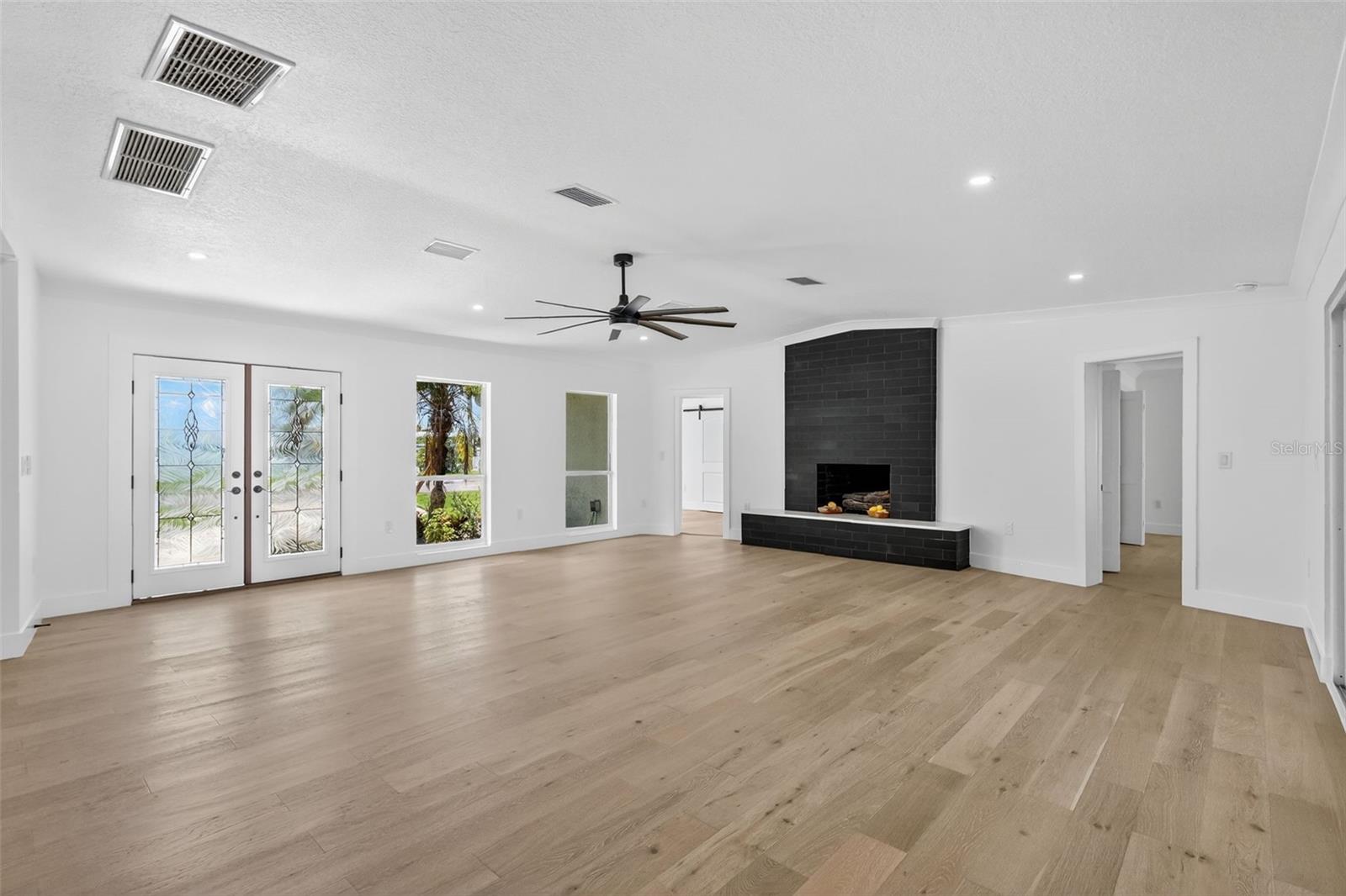 ISLAND ESTATES OF CLEARWATER - Residential