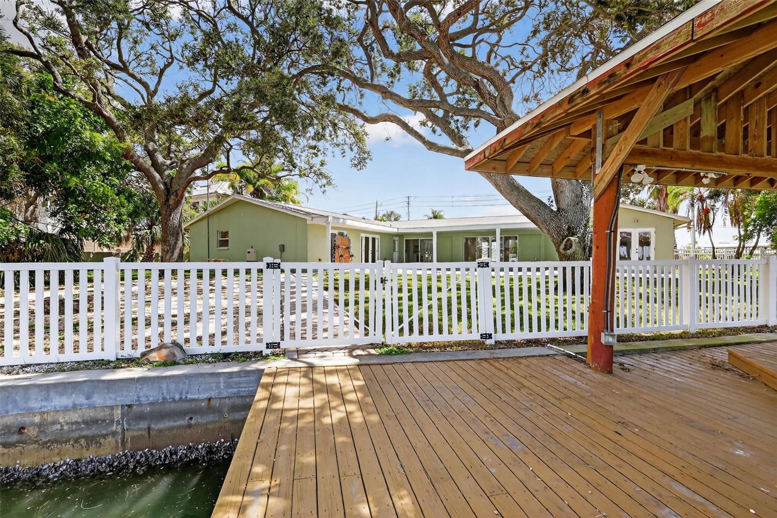 ISLAND ESTATES OF CLEARWATER - Residential