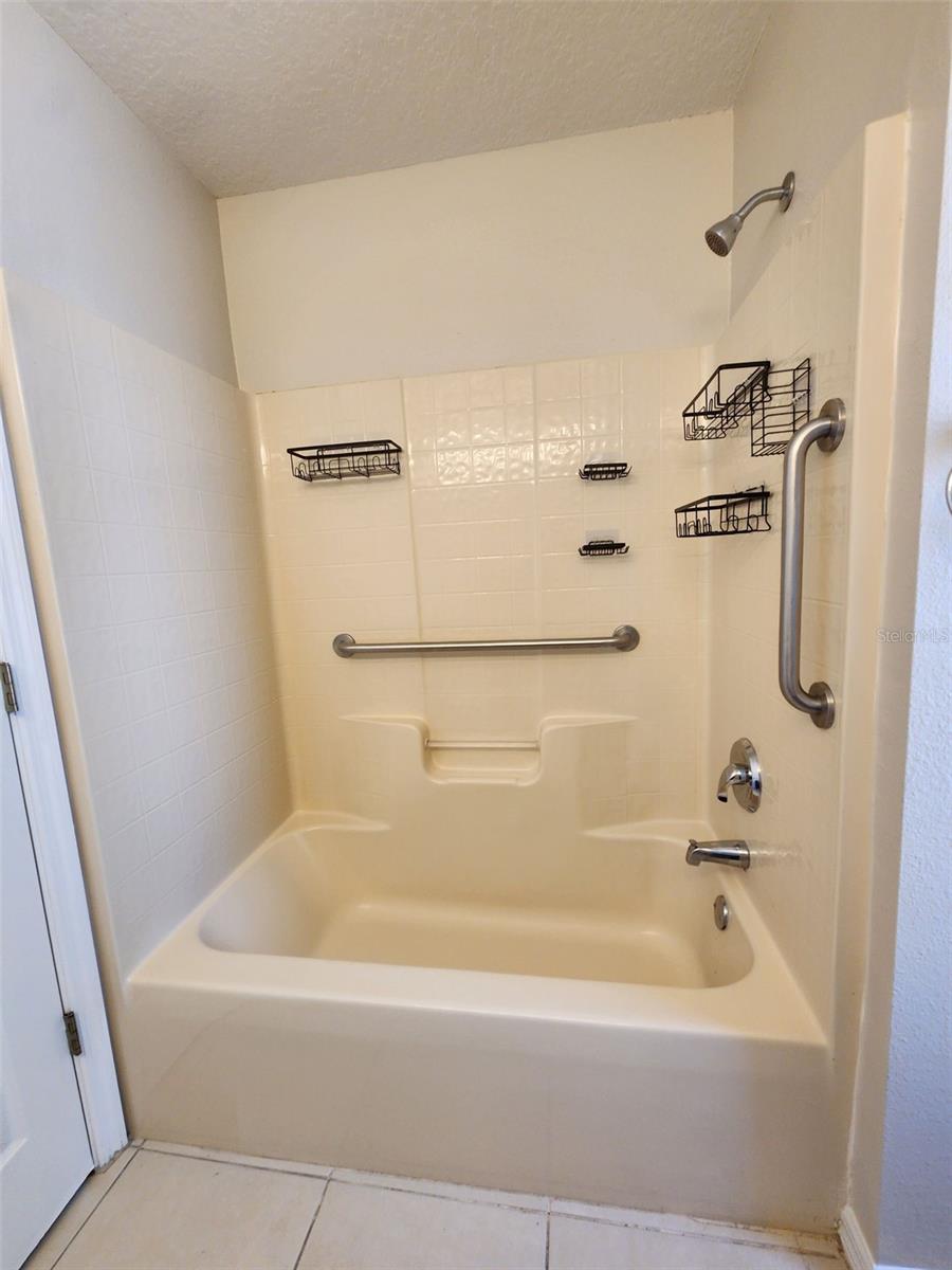 POINCIANA VILLAGE 05 NEIGHBORHOOD 01 - Residential Lease