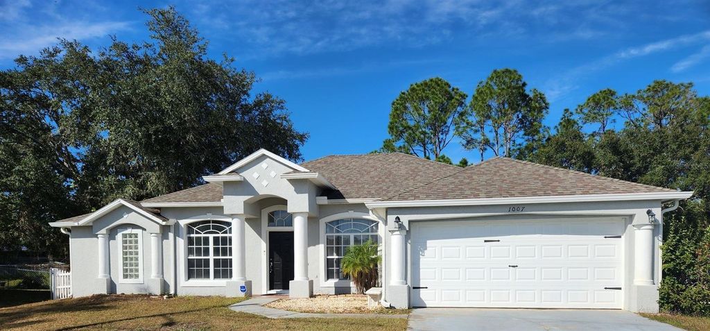 Photo of 1007 Dampierre Court, Kissimmee, FL 34759 (MLS # S5140381)