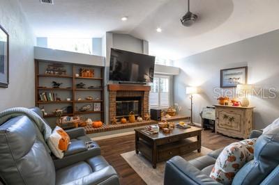 LANDMARK WOODS II - Residential