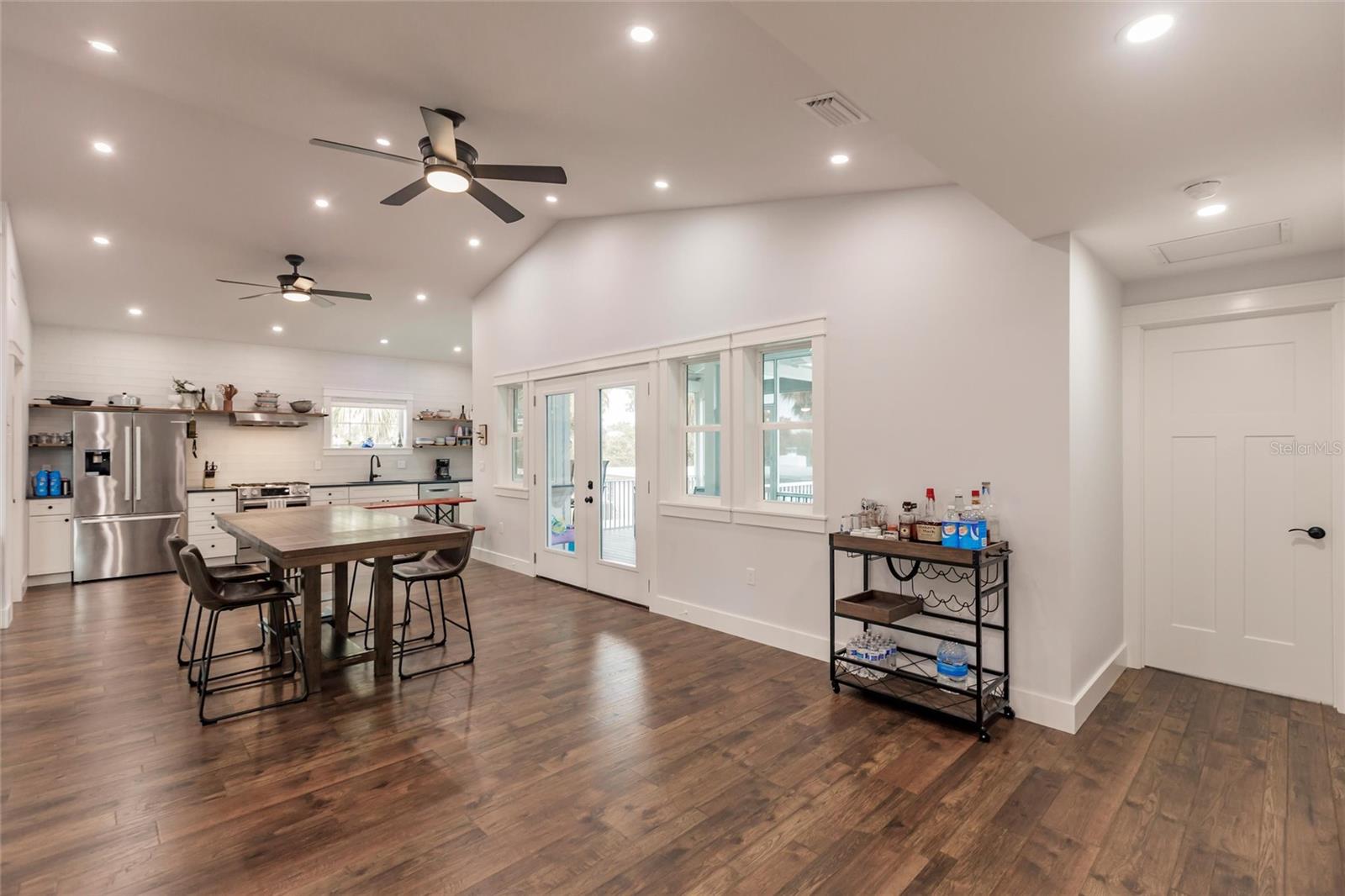 SARASOTA BEACH - Residential