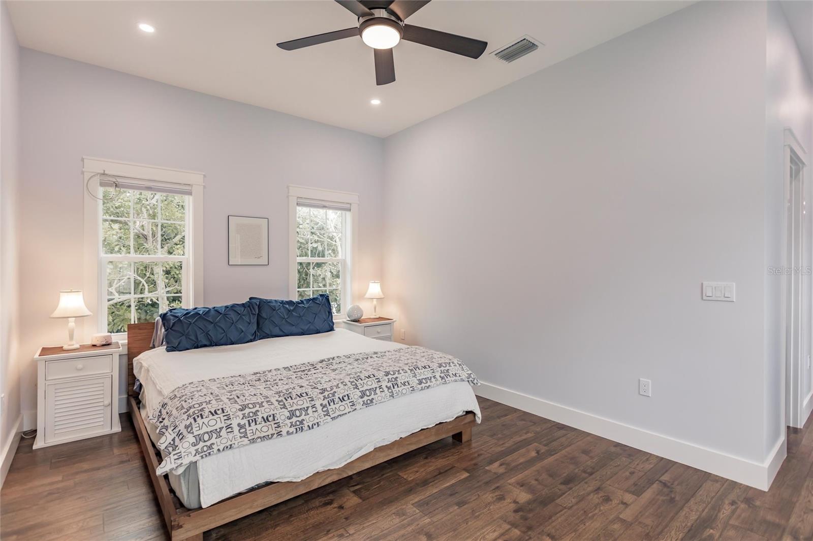 SARASOTA BEACH - Residential