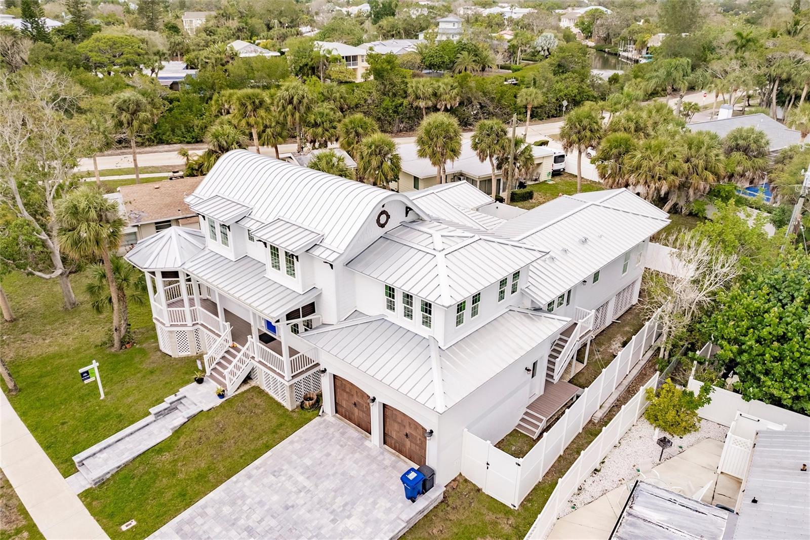 SARASOTA BEACH - Residential