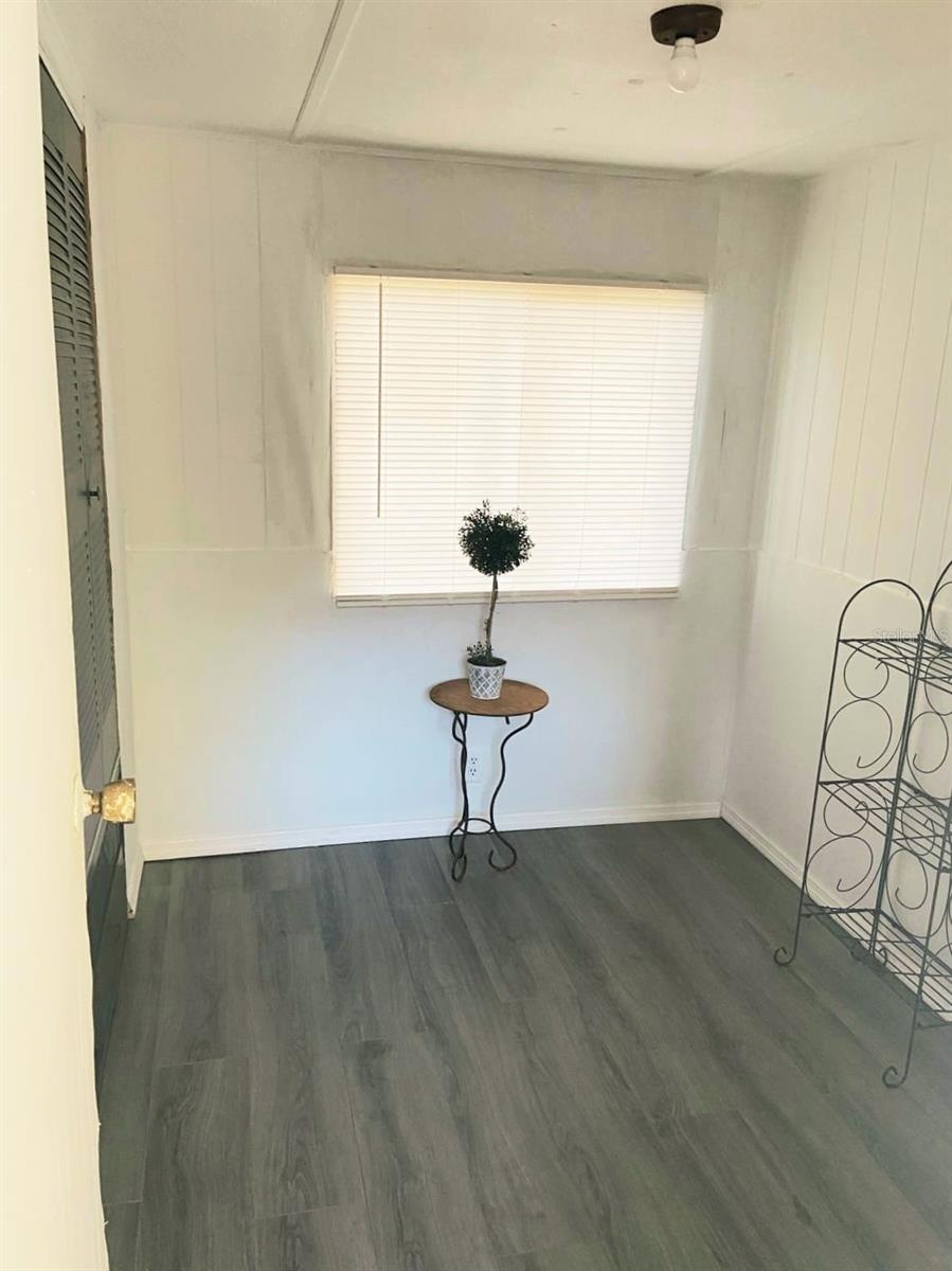 002079 - SHERWOOD FOREST - Residential