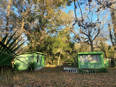 Photo of 358 S Tuck Pt, Inverness, FL 34450 (MLS # TB8452339)