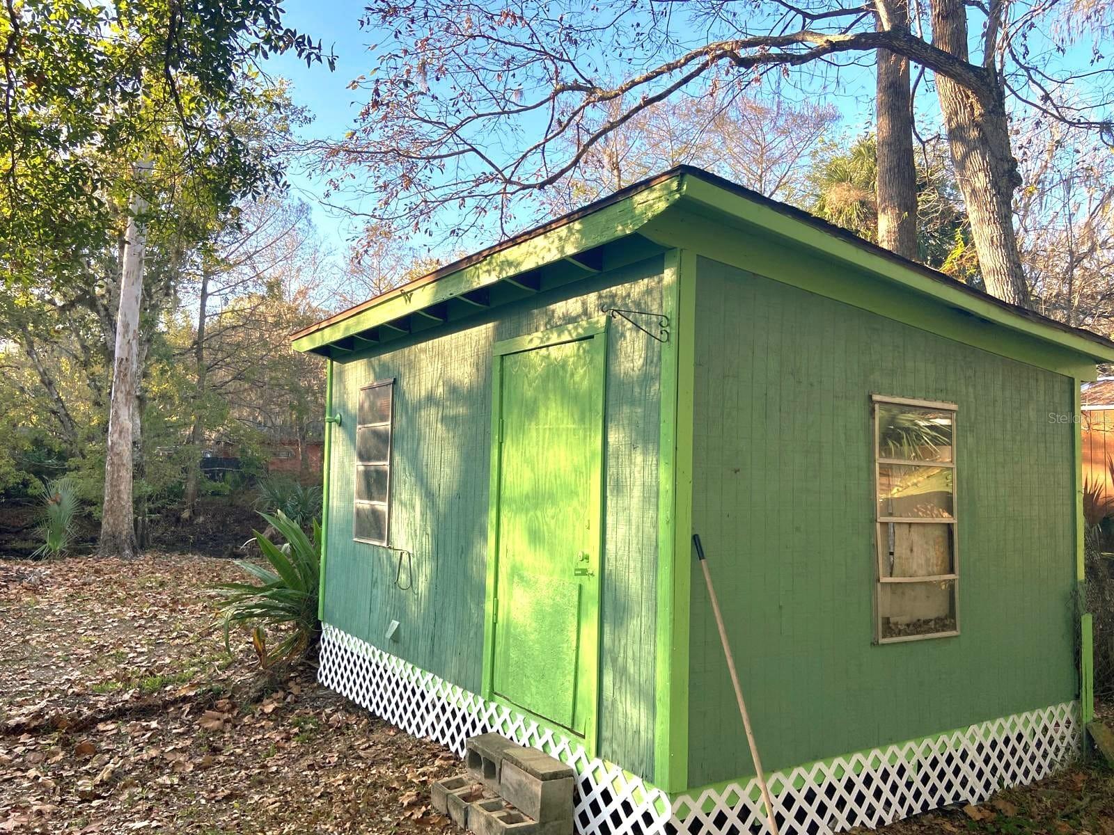 002079 - SHERWOOD FOREST - Residential