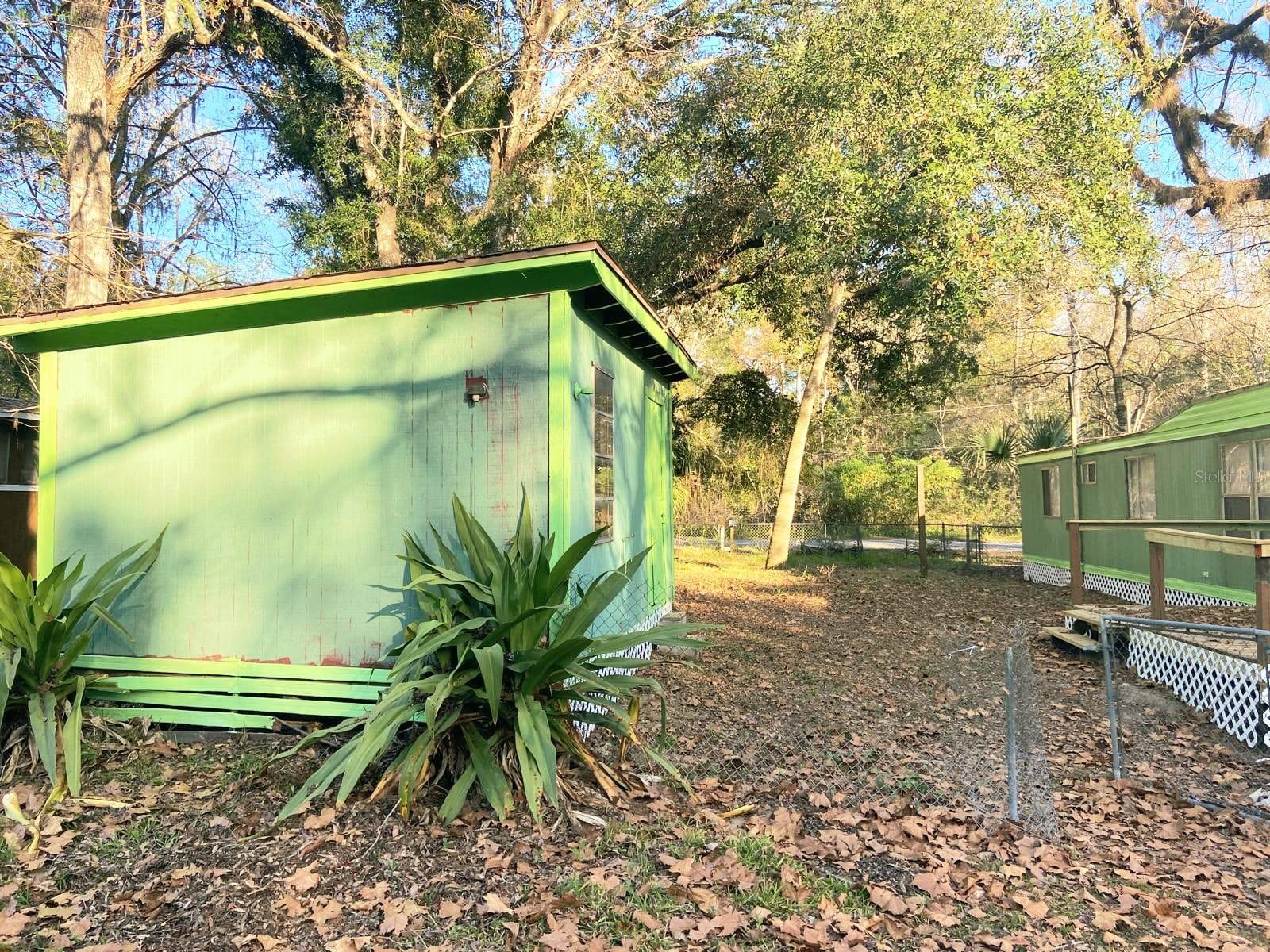 002079 - SHERWOOD FOREST - Residential