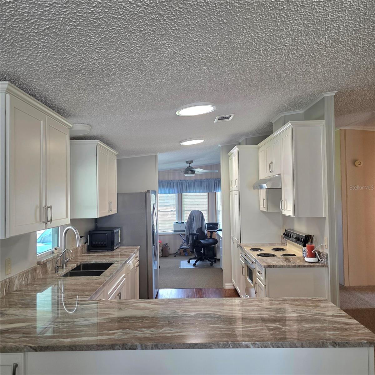 GARDEN GROVE OAKS - Residential