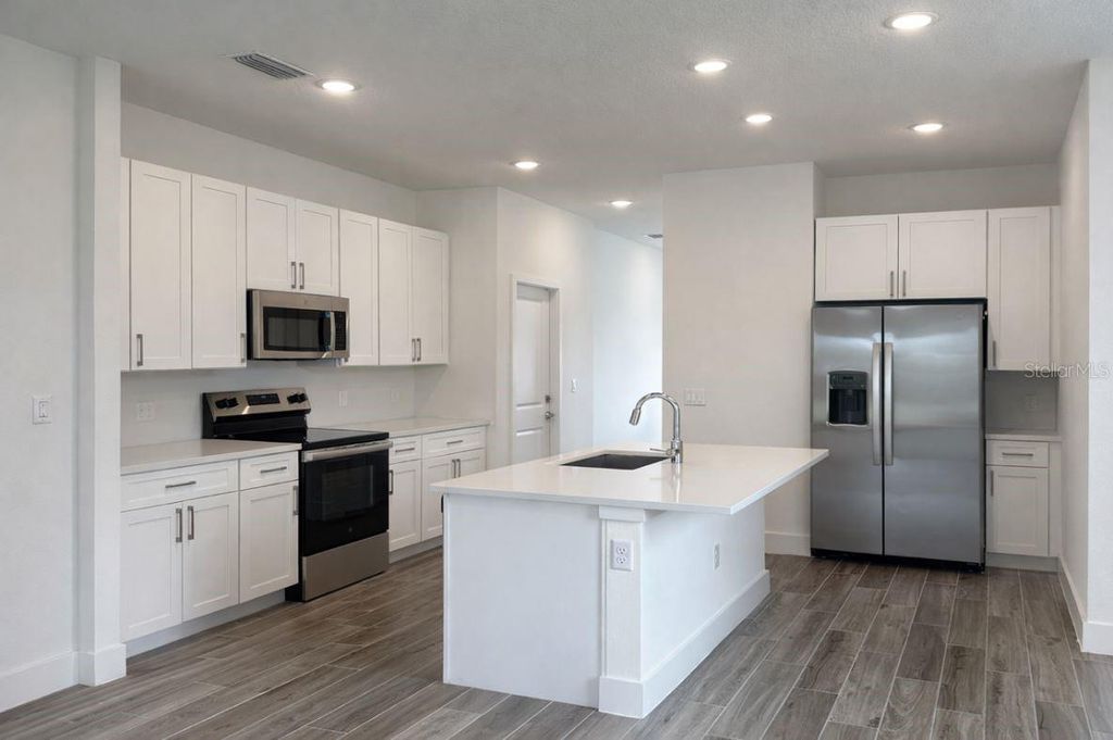 Photo of 101 Elena Lavin Circle #42, Orlando, FL 32807 (MLS # O6391224)