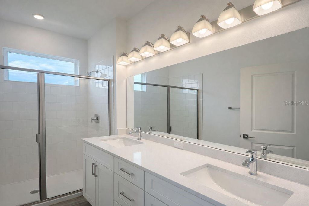 Photo of 101 Elena Lavin Circle #42, Orlando, FL 32807 (MLS # O6391224)