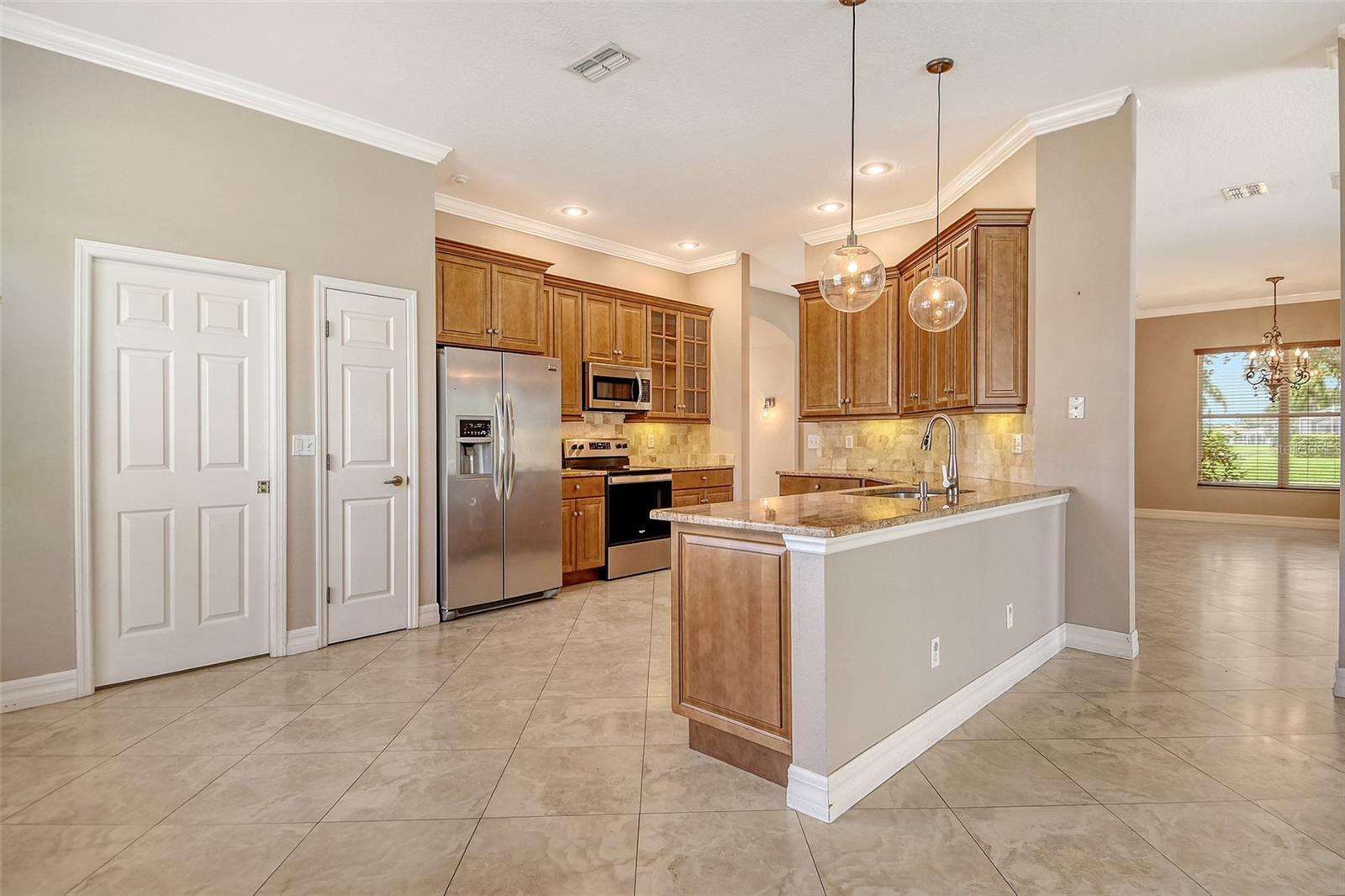 WELLINGTON CHASE - Residential Lease